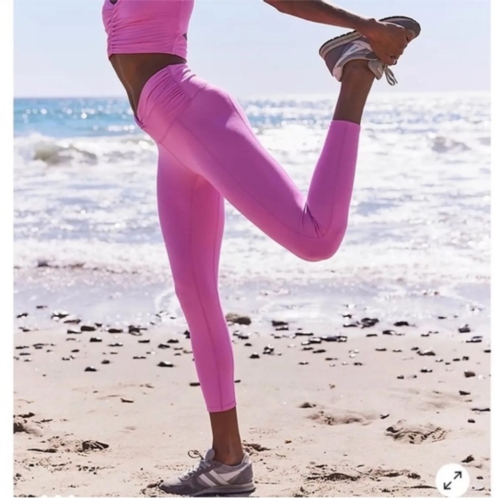 FP Movement by Free People Breathe Deeper Leggings in Magenta Minx Size Large